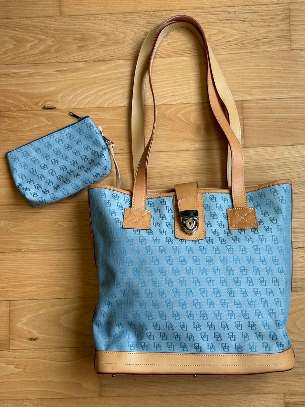 Y2K vintage Dooney & Bourke denim monogram shoulder bag